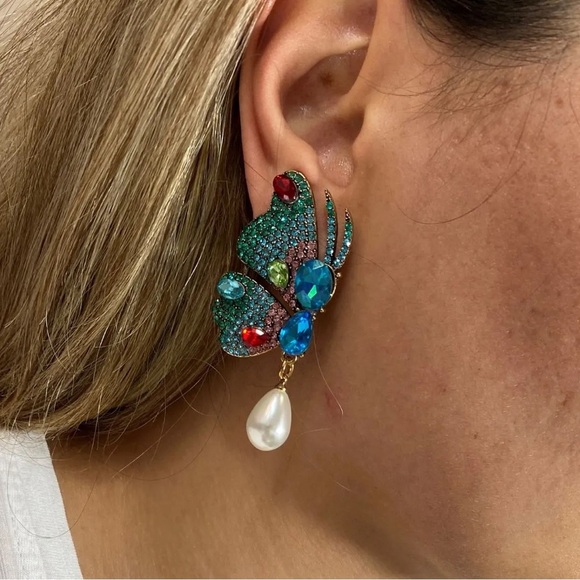Colorful Butterfly Crystal Earring with Pearl Drop โจ - Picture 3 of 10